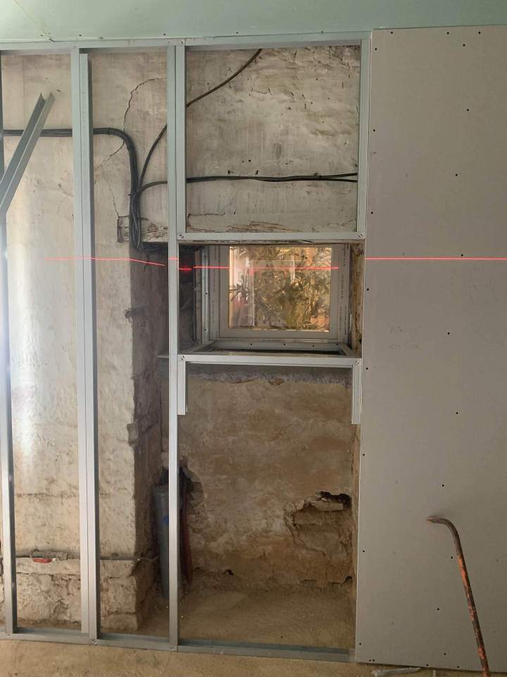 Travaux d'isolation des murs, des cloisons et des combles