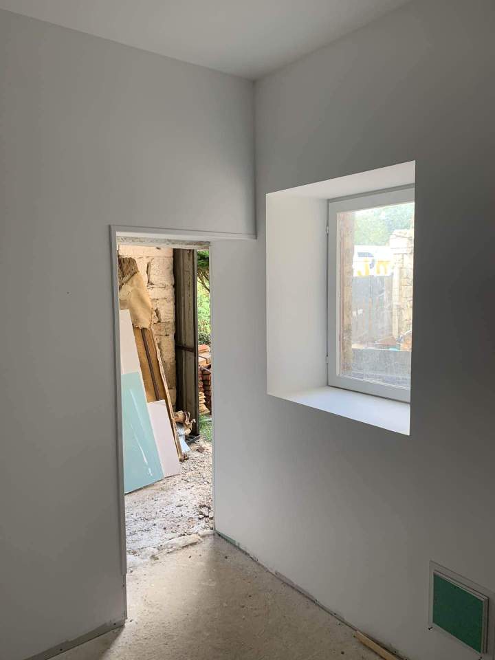 Installation menuiserie sur mesure Saint-Maixent-l'École